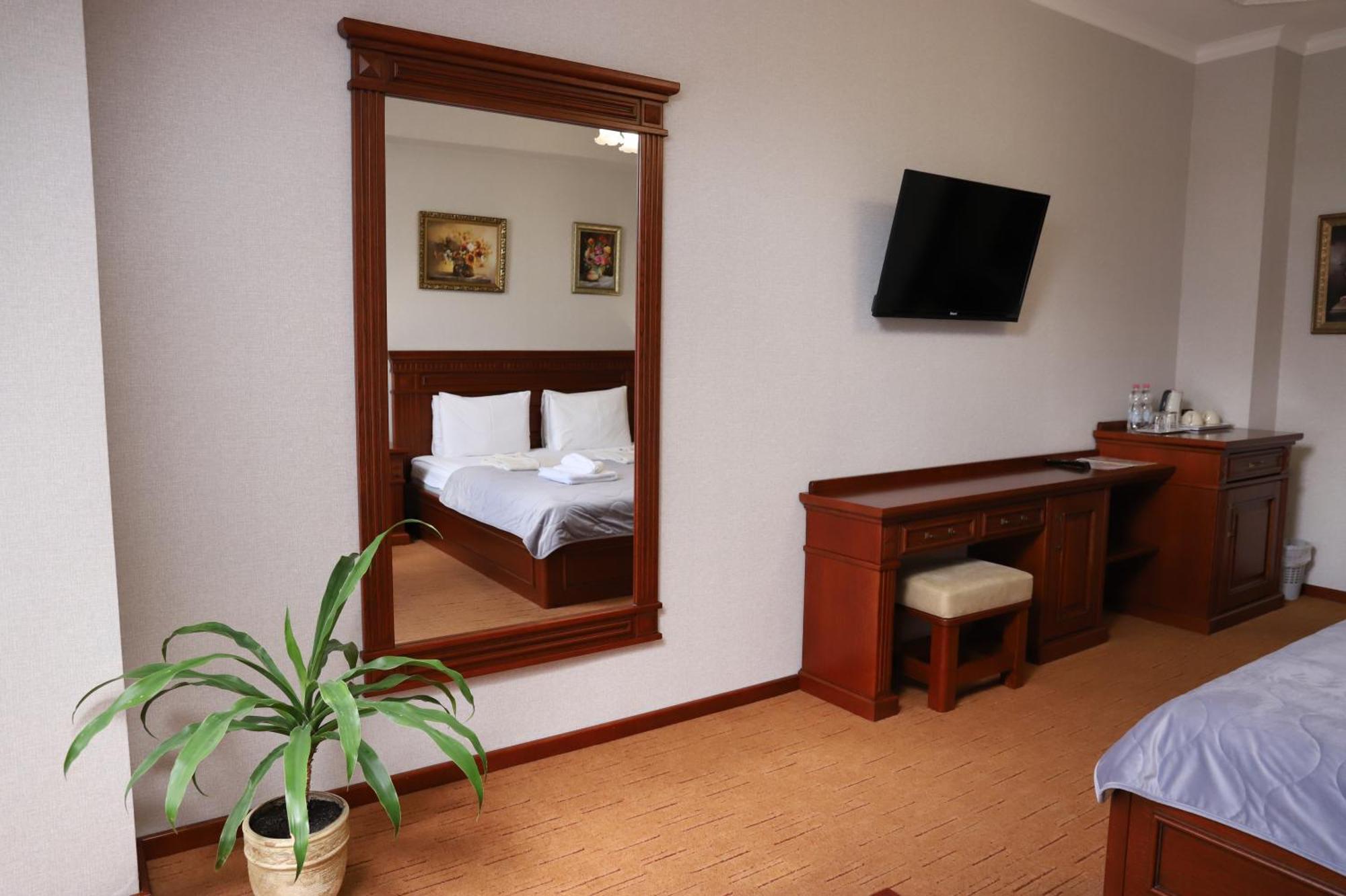 Hotel Sapsan Ternopil Exterior foto